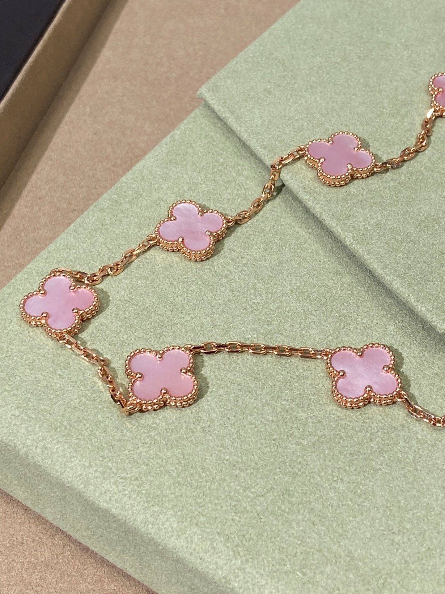 [Polaidi Jewelry]CLOVER 10 MOTIFS PINK NECKLACE