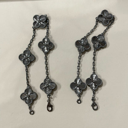 [：Polaidi Jewelry]CLOVER 5 MOTIF BLACK BRACELET