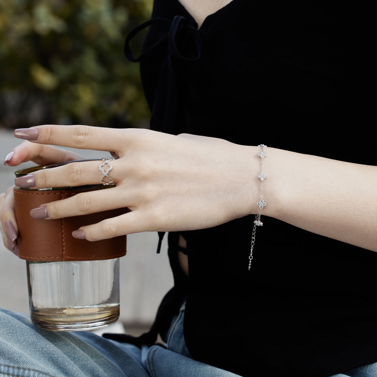 [Polaidi Jewelry]Four-Leaf Clover Hollow Butterfly Bracelet