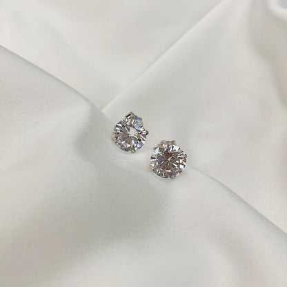 [Polaidi Jewelry]Stylish Shiny Round Center Stone Stud Earrings