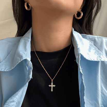 [Polaidi Jewelry]Delicate Cross Shape Necklace