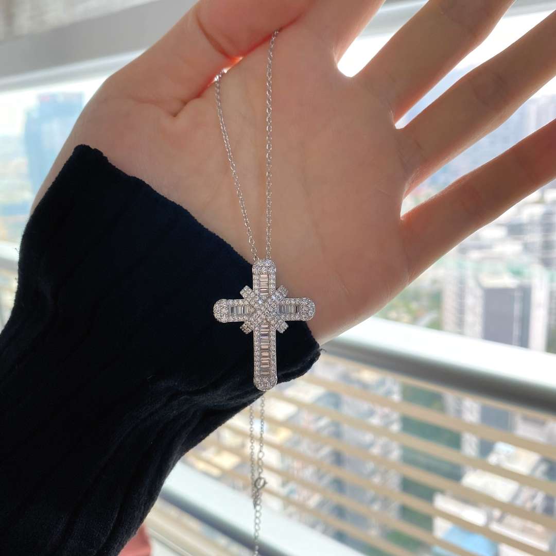 [Polaidi Jewelry]Gypsophila With Dimonds Necklace