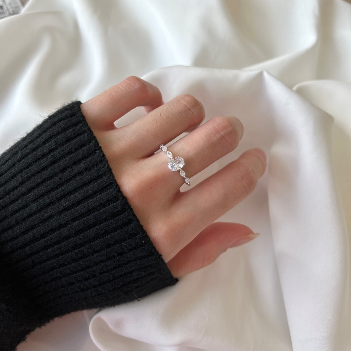 [Polaidi Jewelry]0.75 Carat Luxurious Vibrant Elongated Cushion Cut Daily Ring