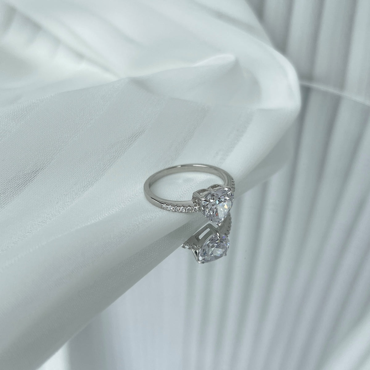 [Polaidi Jewelry]2.0 Carat Dazzling Lustrous Heart Cut Lover Ring