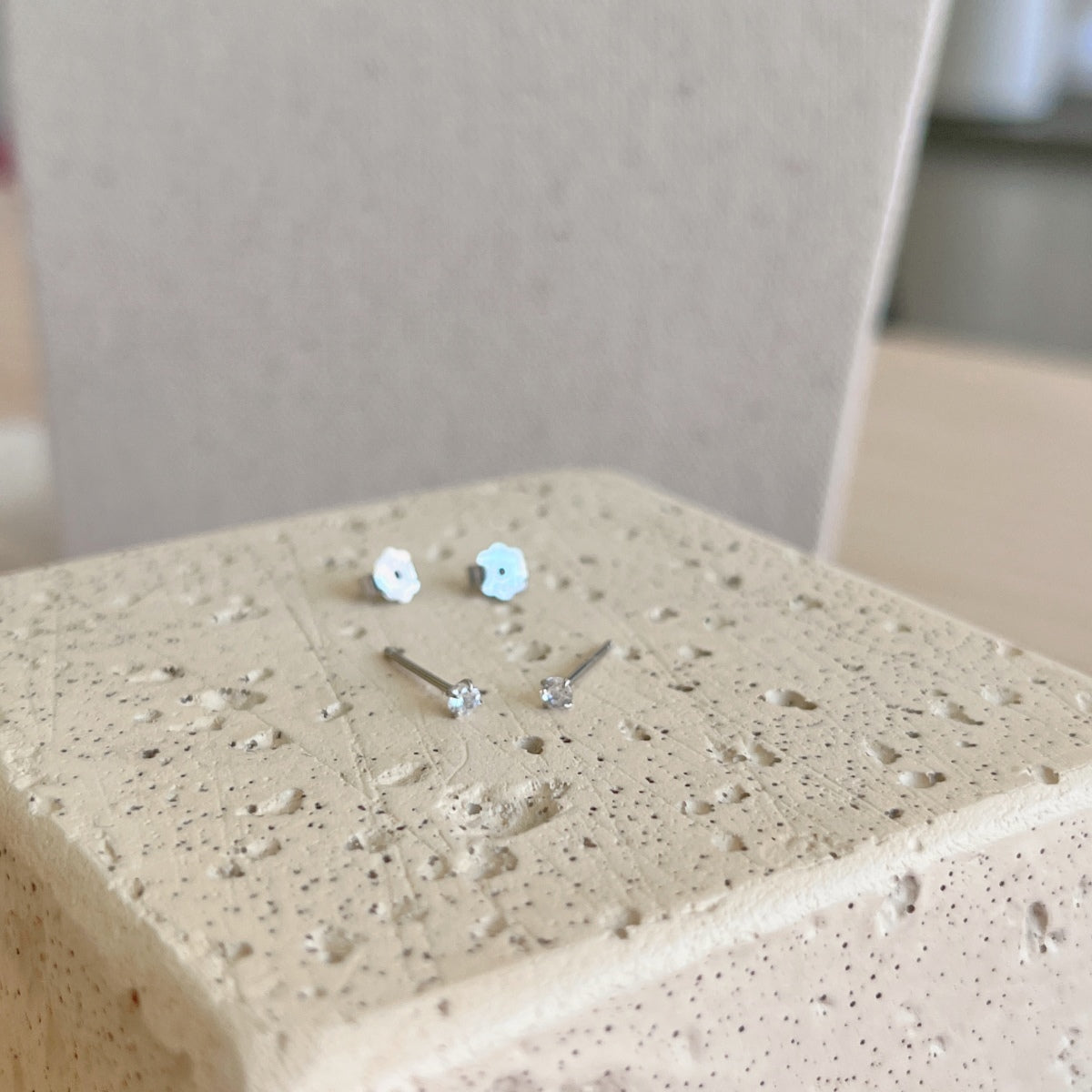 [Polaidi Jewelry]Delicate Solitaire Earrings