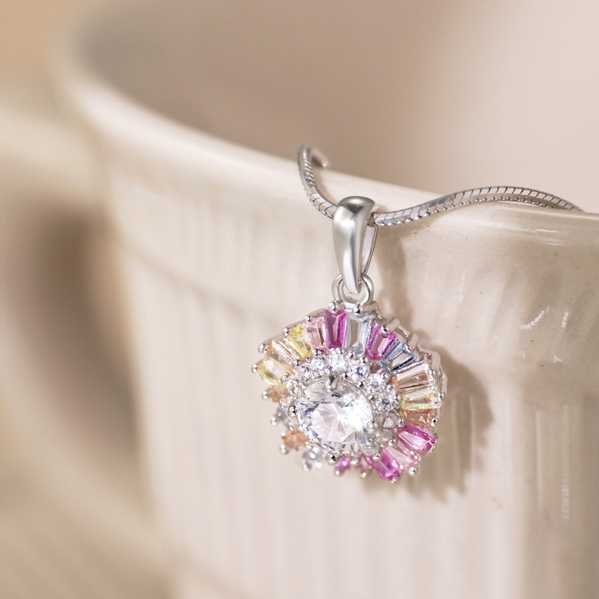 [Polaidi Jewelry]Charming Flower Colorful Necklace