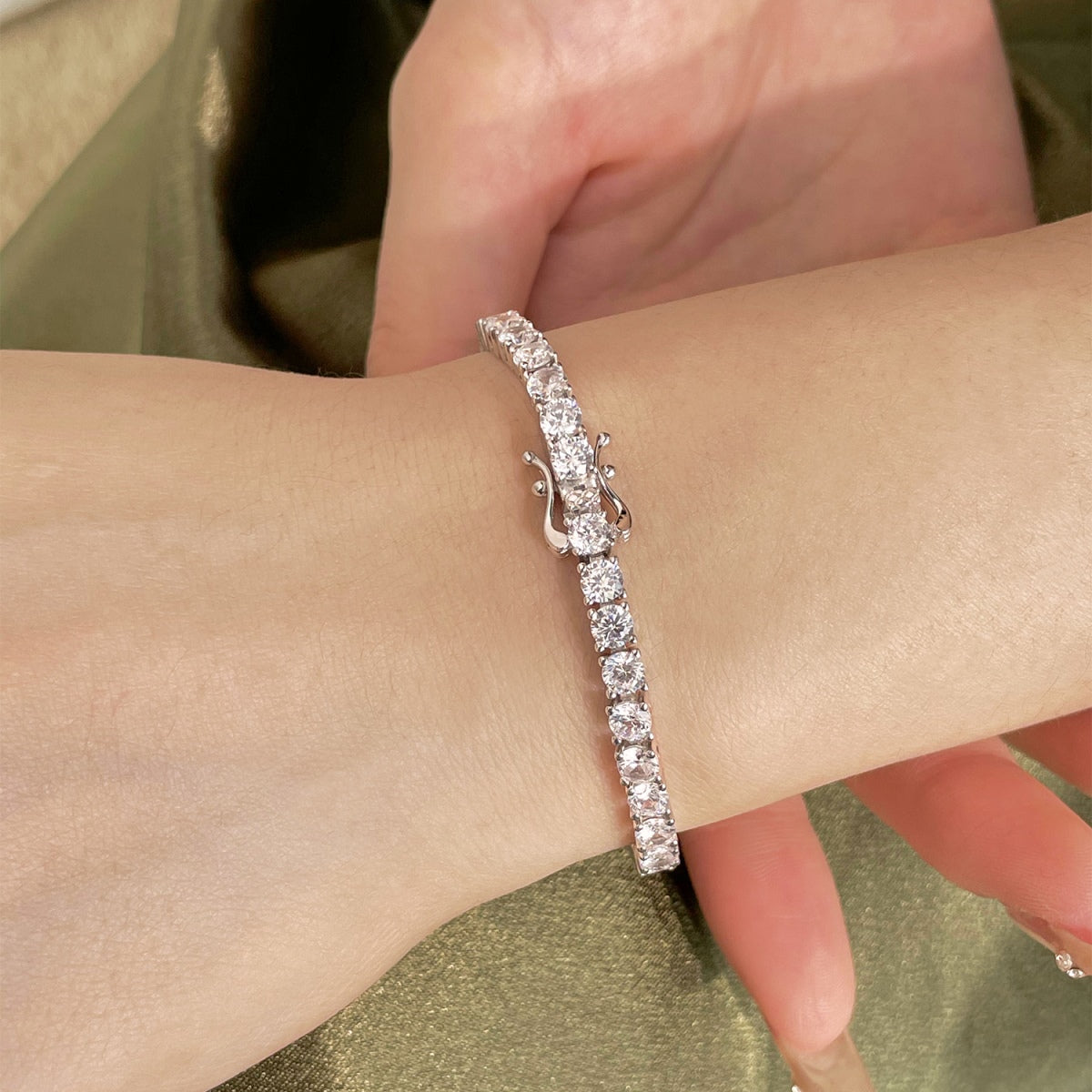 [Polaidi Jewelry]Luxurious Ornate Round Cut Tennis Bracelet