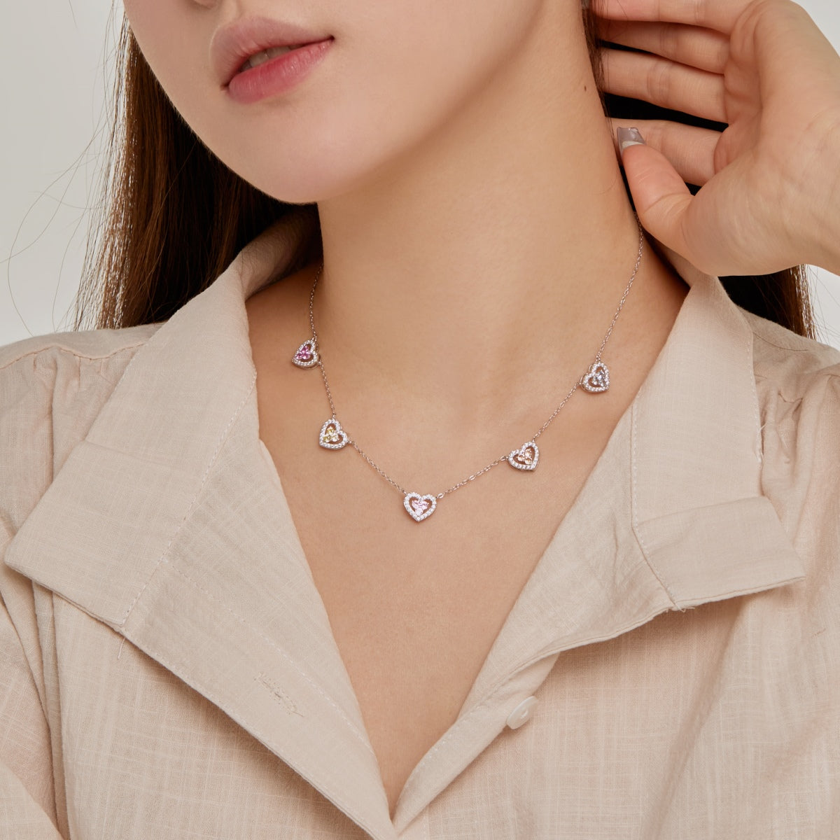 [Polaidi Jewelry]Sparkling Five Heart Necklace