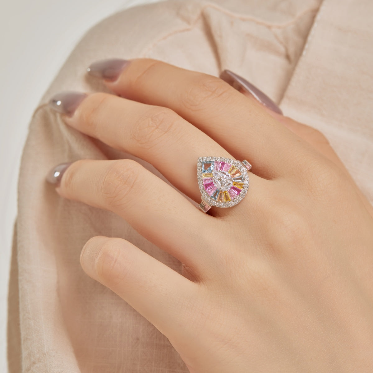 [Polaidi Jewelry]Elegant Colorful Water Drop Shape Banquet Ring