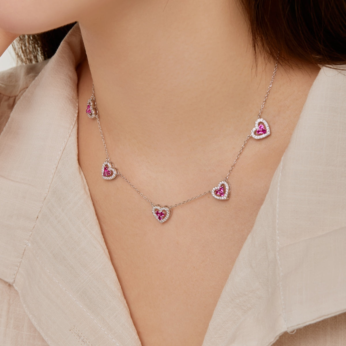 [Polaidi Jewelry]Sparkling Five Heart Necklace