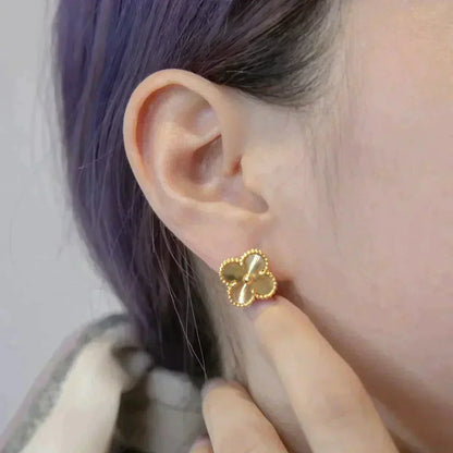 [：Polaidi Jewelry]CLOVER MEDIUM 1 MOTIFS LASER EARRINGS