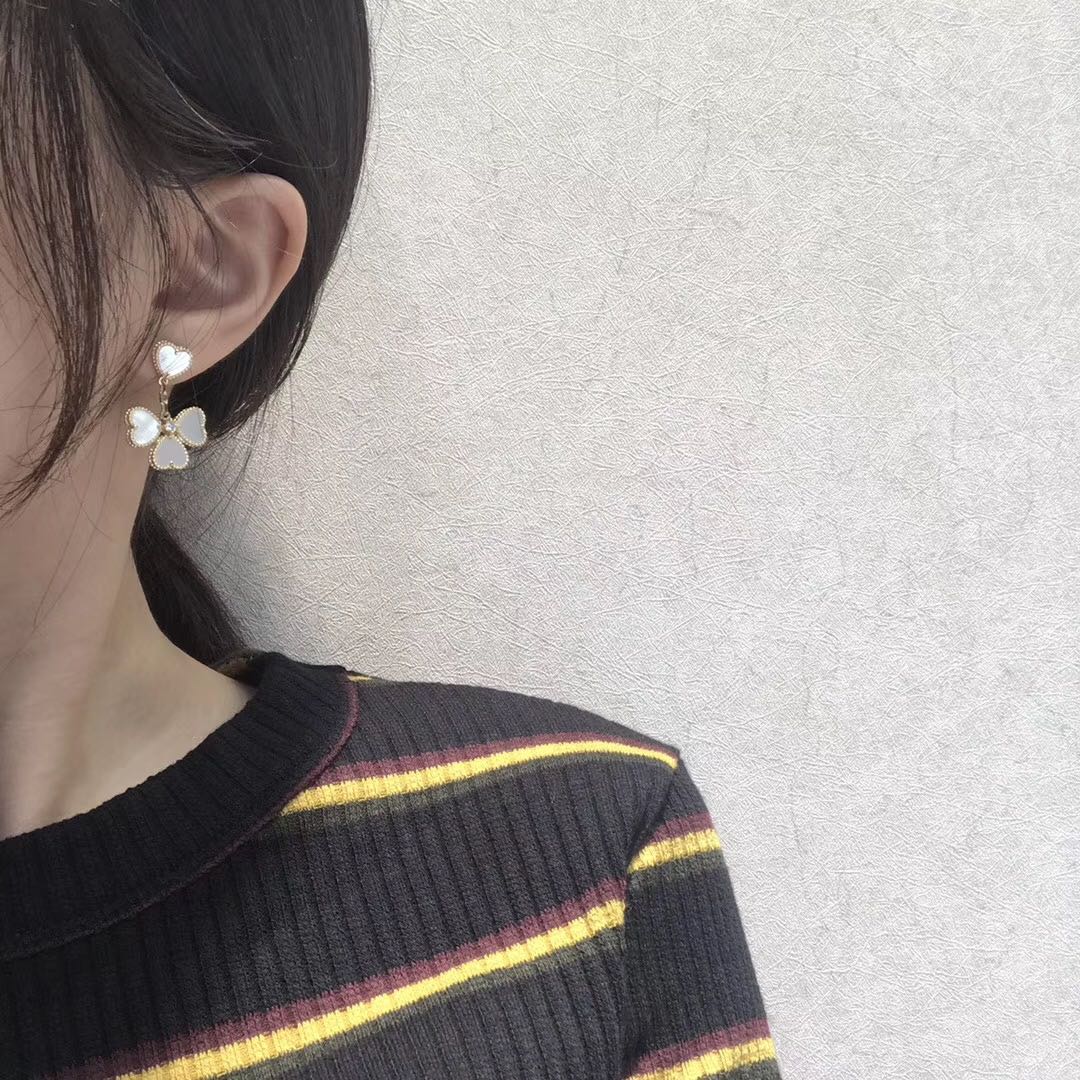 [Polaidi Jewelry]CLOVER SWEET WHITE MOP EARRINGS