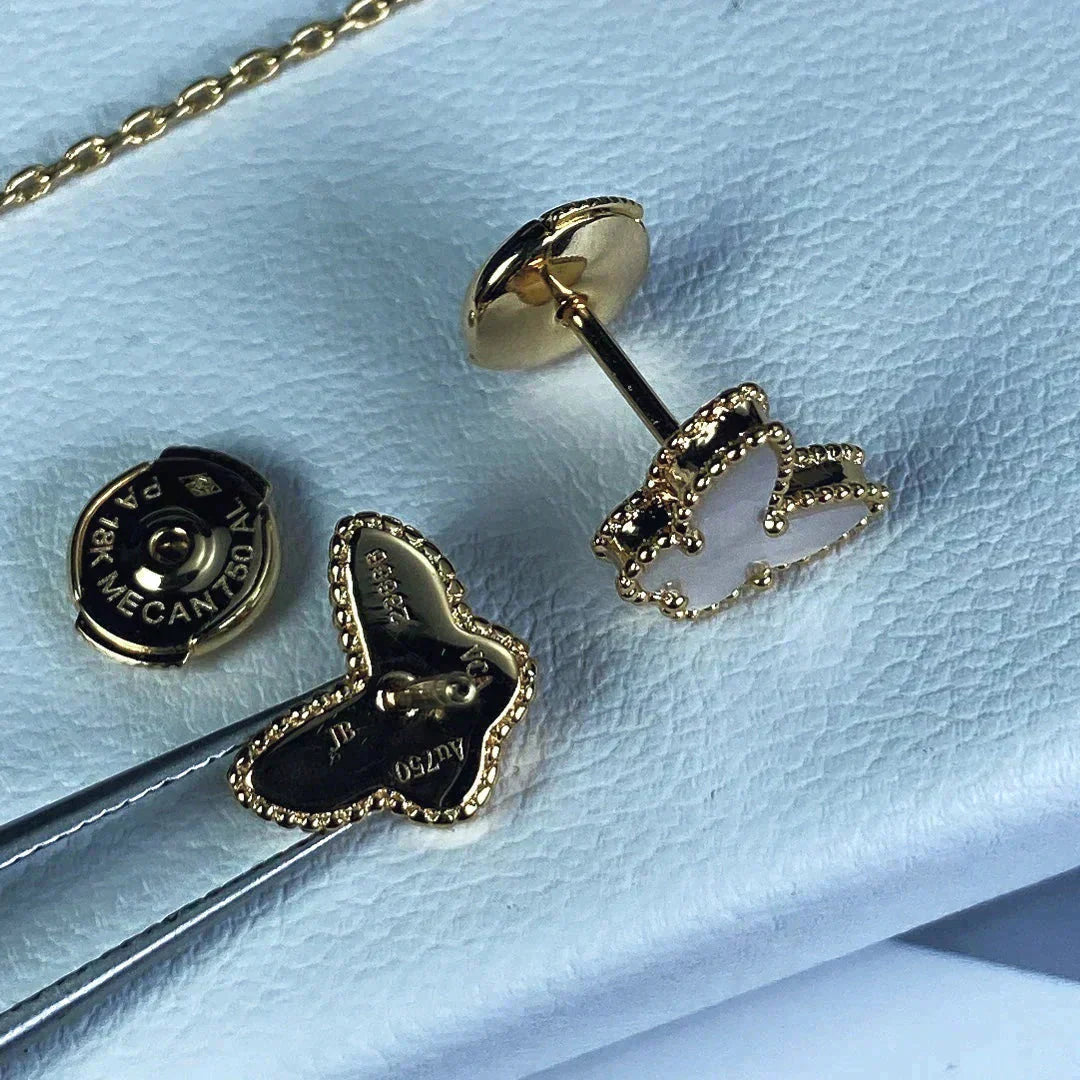 [：Polaidi Jewelry]スイートバタフライ MOPイヤースタッズ
