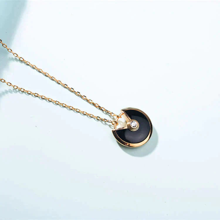 [：Polaidi Jewelry]アミュレット ゴールド カーネリアン オニキス ネックレス