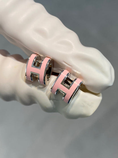 [：Polaidi Jewelry]MINI POP H SILVER EARRINGS PINK