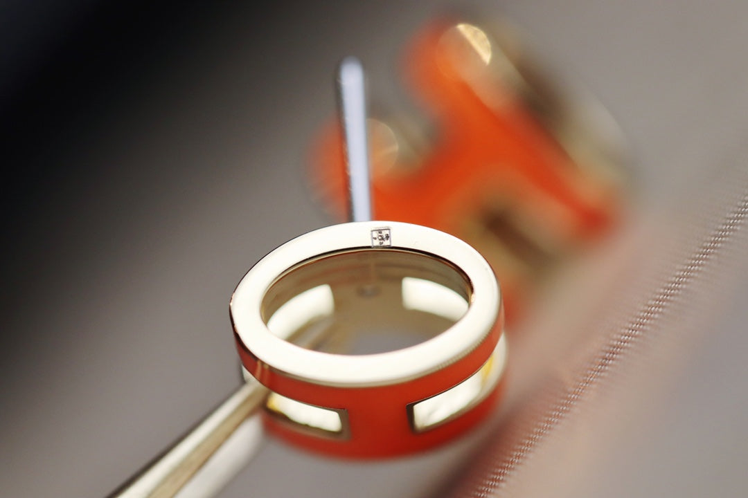 [：Polaidi Jewelry]MINI POP H EARRINGS ORANGE