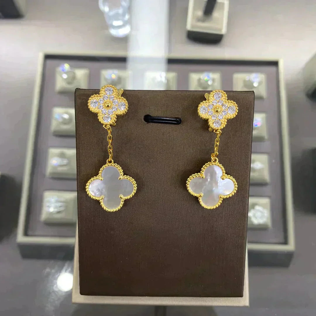 [：Polaidi Jewelry]クローバー 2モチーフ ダイヤモンドピアス（複数選択）