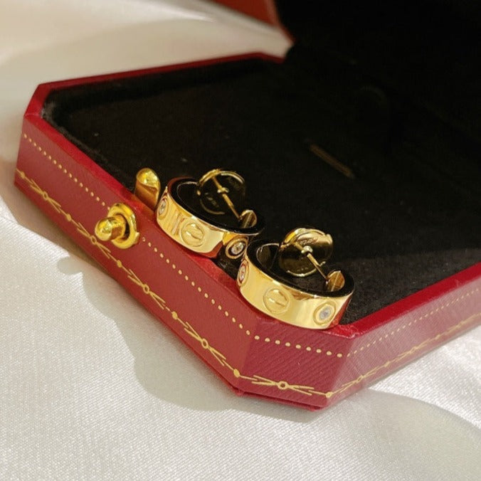 [：Polaidi Jewelry]LOVE EARRINGS 5.7MM 2 DIAMONDS