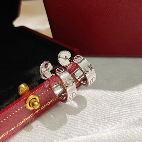 [：Polaidi Jewelry]LOVE EARRINGS 5.7MM 2 DIAMONDS