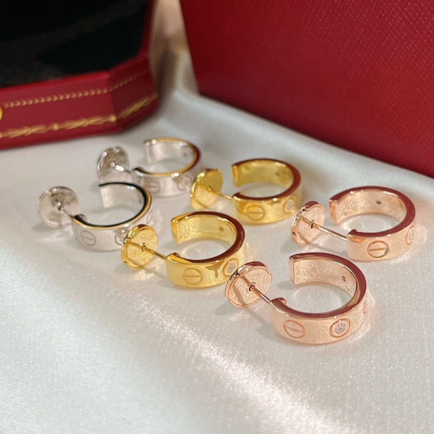 [：Polaidi Jewelry]LOVE EARRINGS 5.7MM 2 DIAMONDS