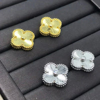 [Perlaura Jewelry ]CLOVER MINI 9.5MM LASER EARRINGS