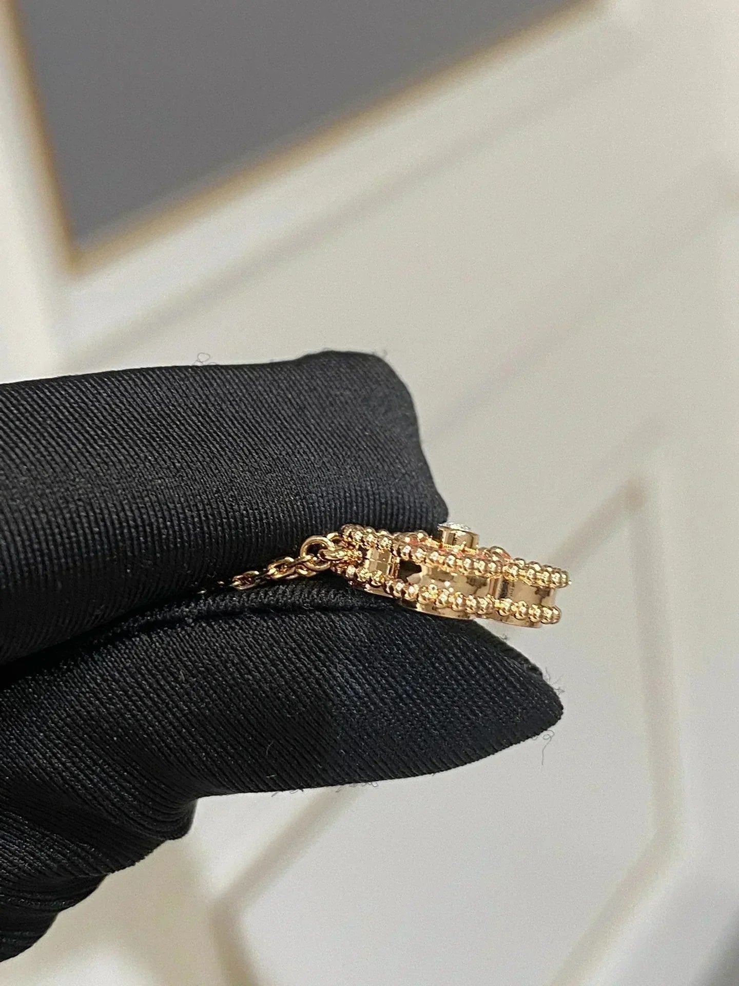 [：Polaidi Jewelry]クローバー 15mm ダイヤモンド ロードナイト ネックレス