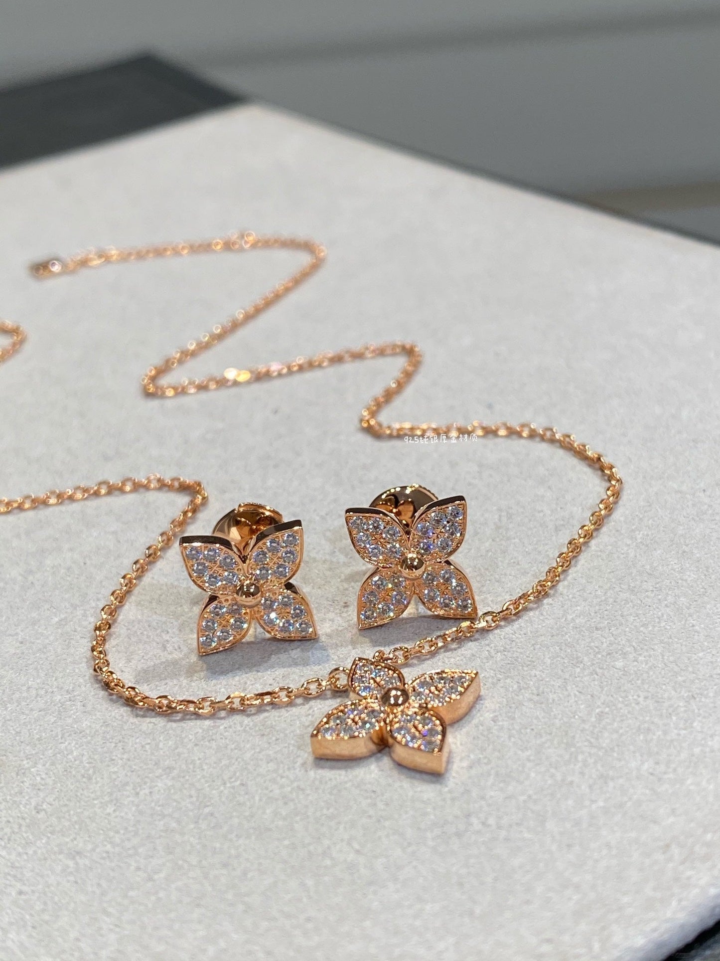 [：Polaidi Jewelry]スターダイヤモンドネックレス