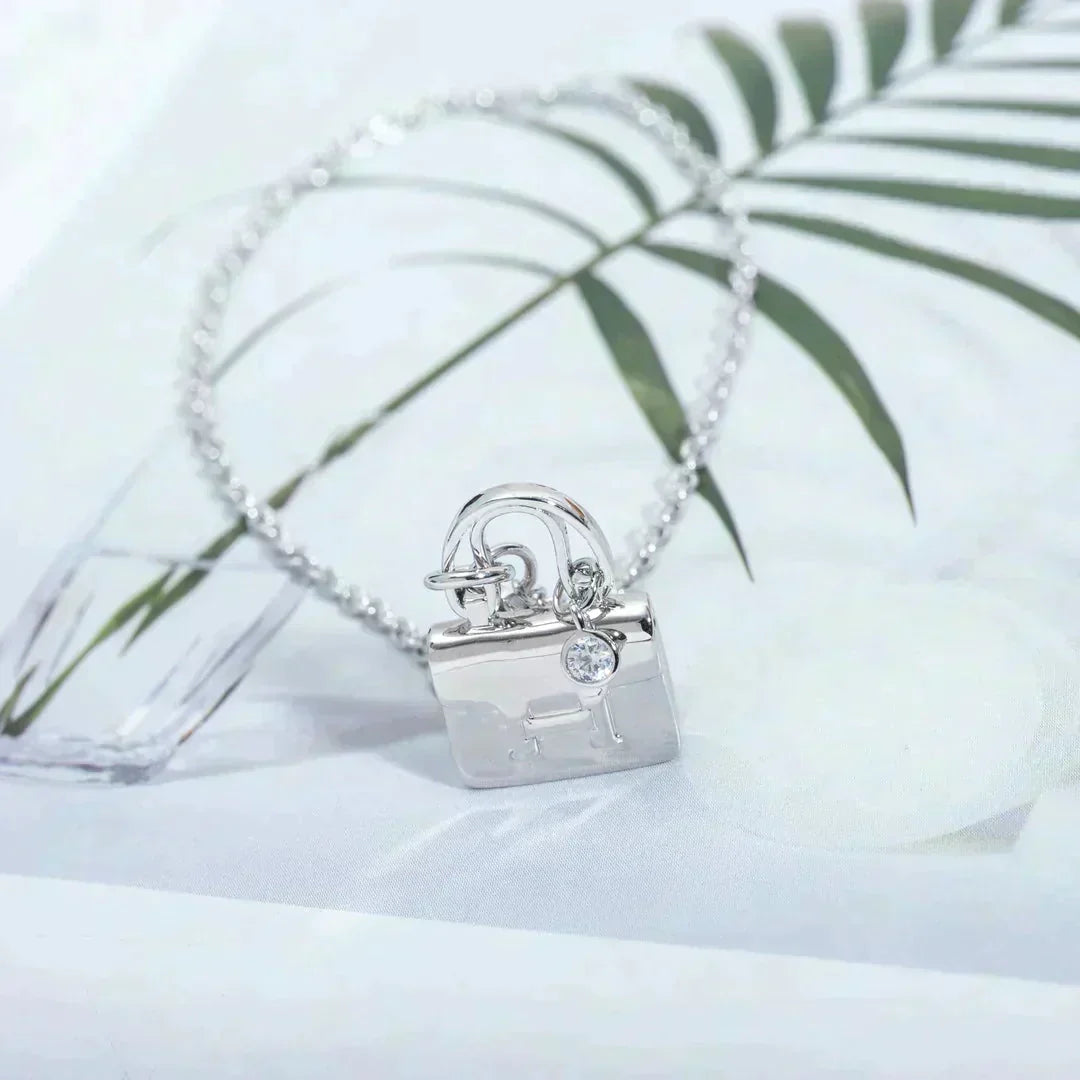 [：Polaidi Jewelry]アミュレットペンダントシルバーネックレス
