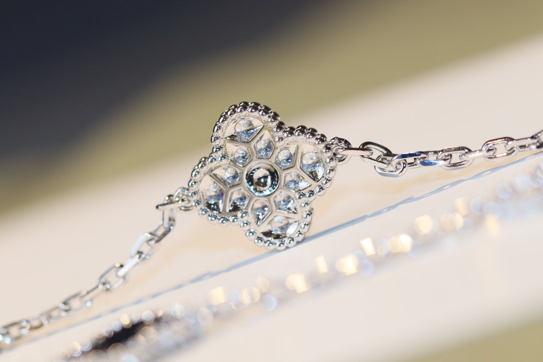 [Polaidi Jewelry]CLOVER 20 MOTIFS ONYX DIAMOND SILVER