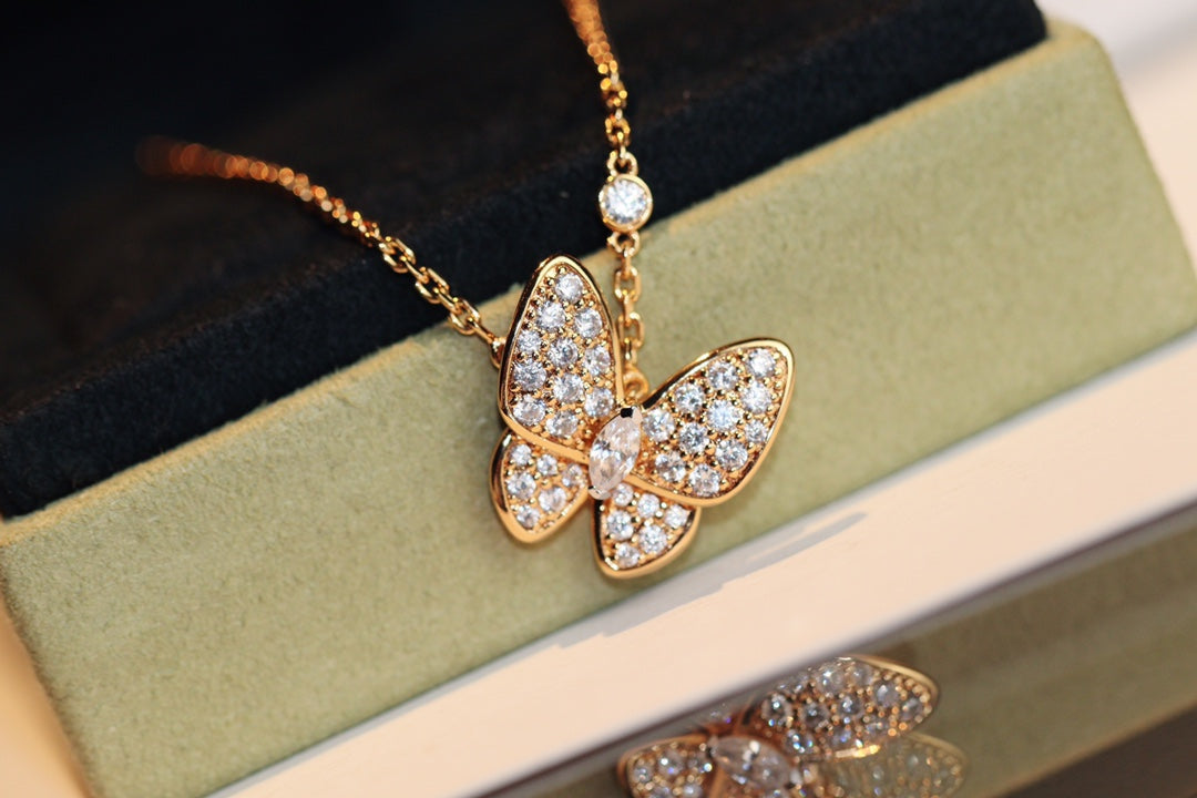 [：Polaidi Jewelry]バタフライダイヤモンドネックレス