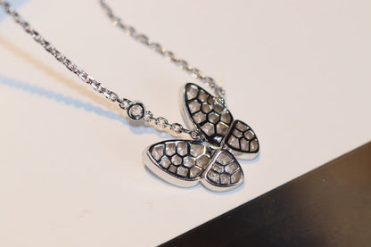 [：Polaidi Jewelry]バタフライダイヤモンドネックレス