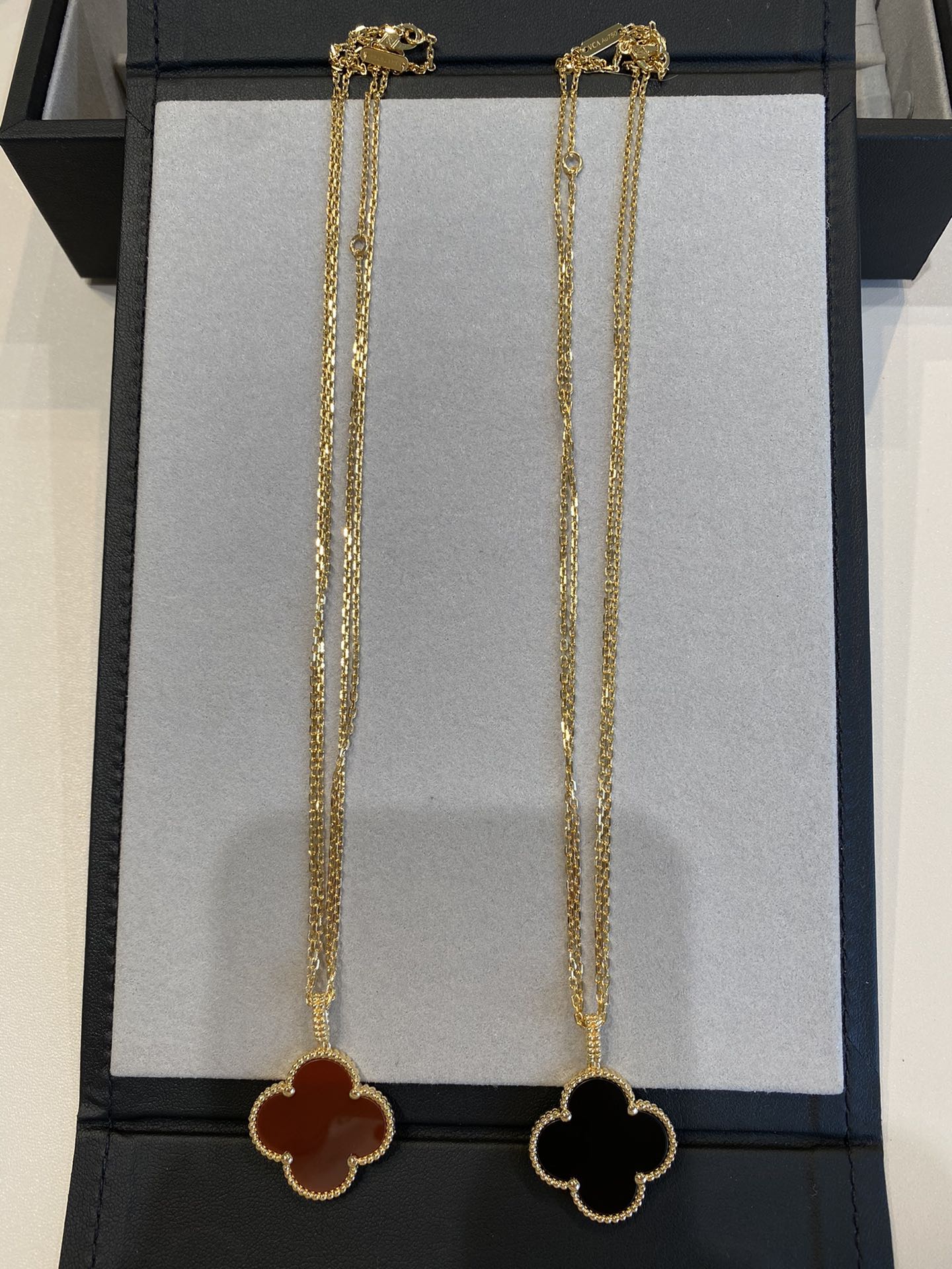 [：Polaidi Jewelry]クローバー 25MM ネックレス ゴールド カーネリアン