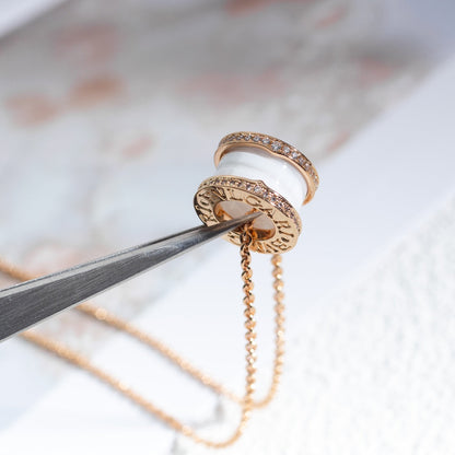 [：Polaidi]ZERO 1 WHITE CERAMIC PINK GOLD DIAMOND NECKLACE