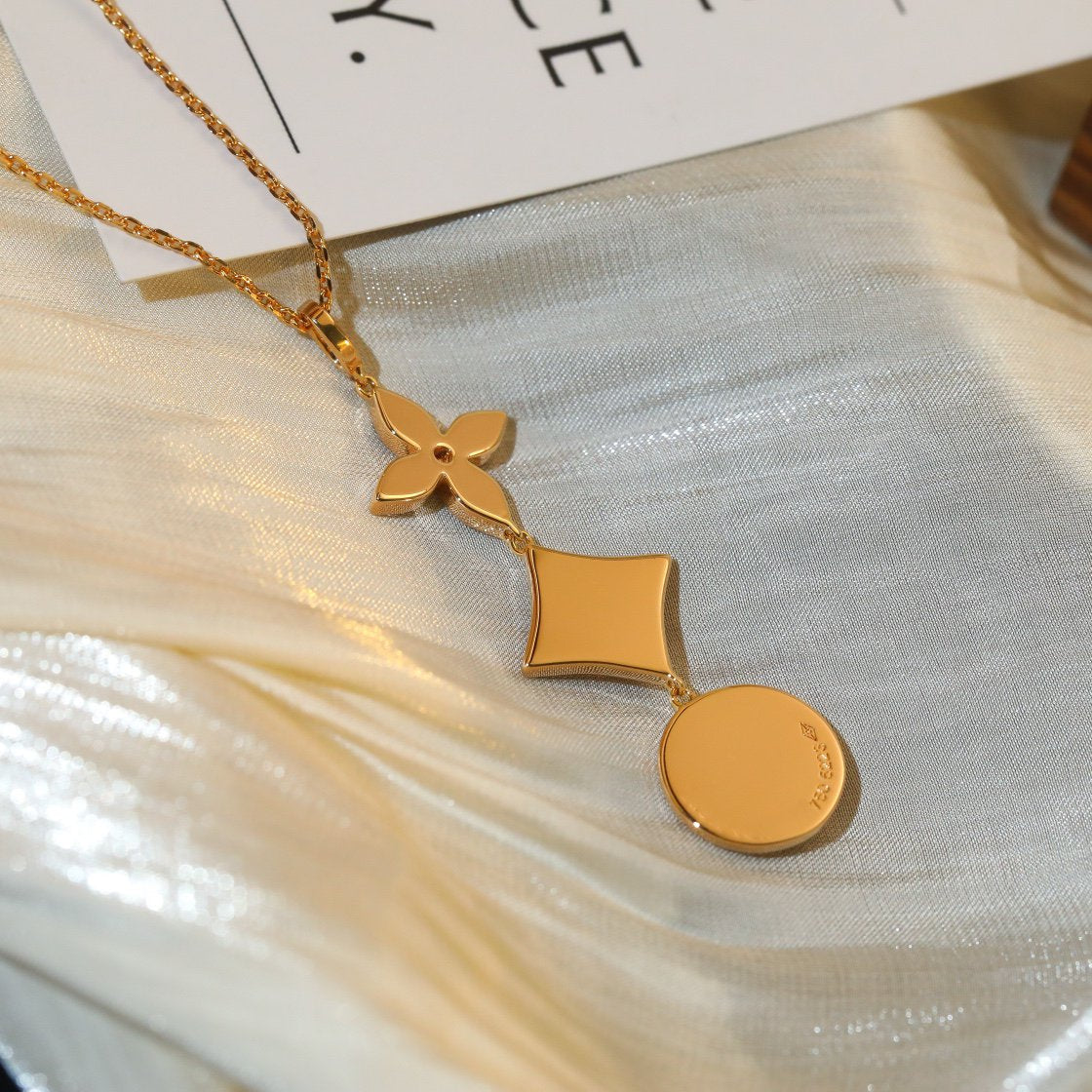 [：Polaidi Jewelry]スターアンドサン ダイヤモンドピンクゴールドネックレス