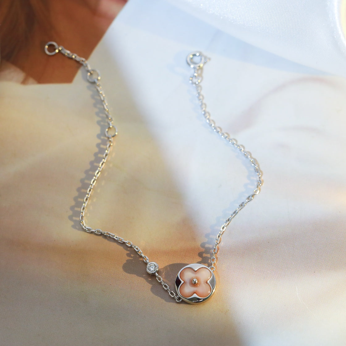 [：Polaidi Jewelry]SUN MOTIF PINK MOP SILVER BRACELET