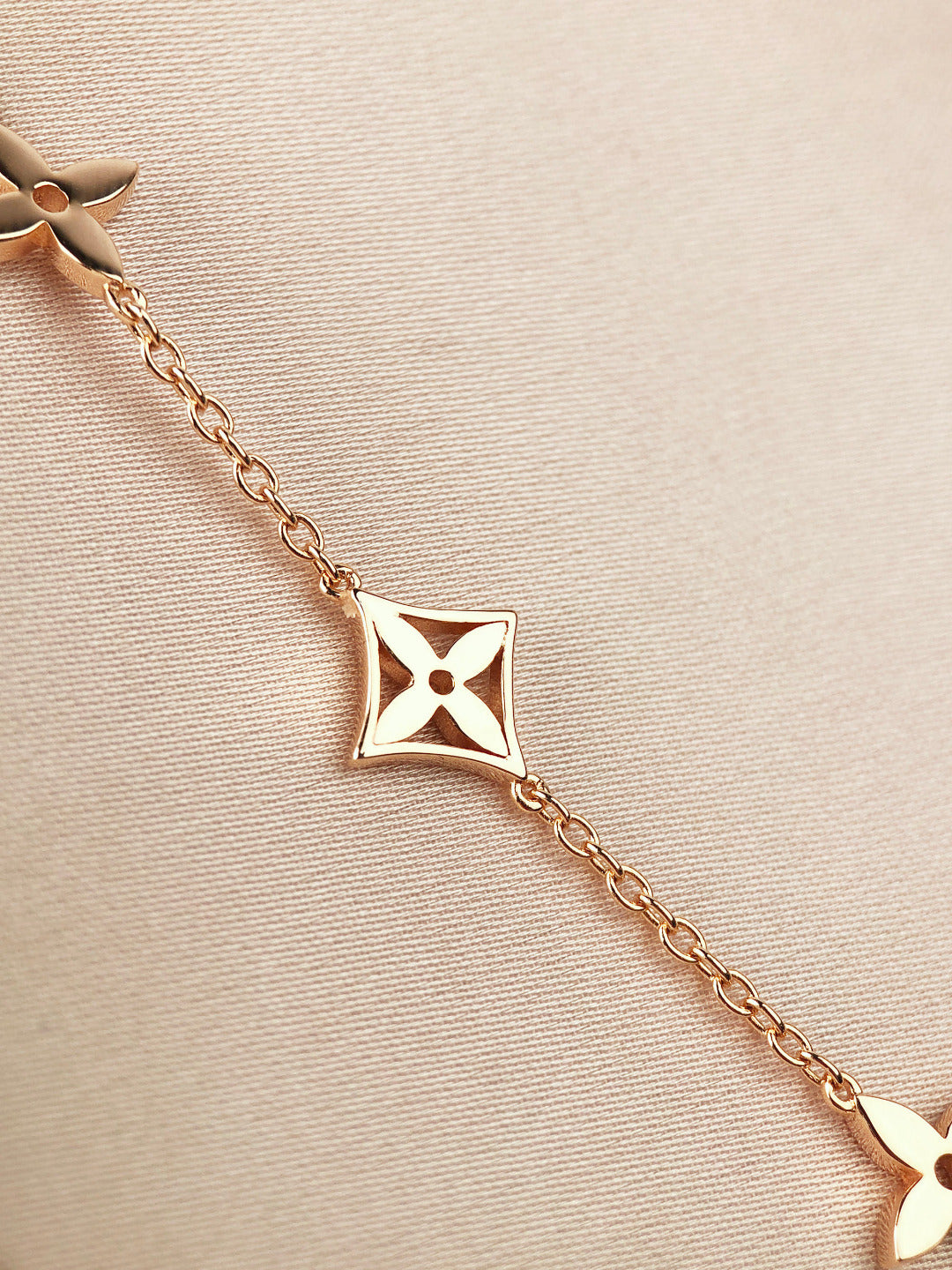 [：Polaidi Jewelry]STAR AND SUN 7 MOTIFS GOLD BRACELET