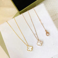[Perlaura Jewelry ]CLOVER MINI 9.5MM WHITE MOTHER-OF-PEARL NECKLACE
