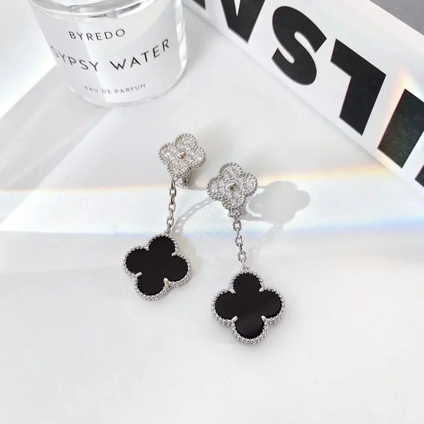 [Polaidi Jewelry]CLOVER 2 MOTIFS  DIAMOND ONYX EARRINGS SILVER
