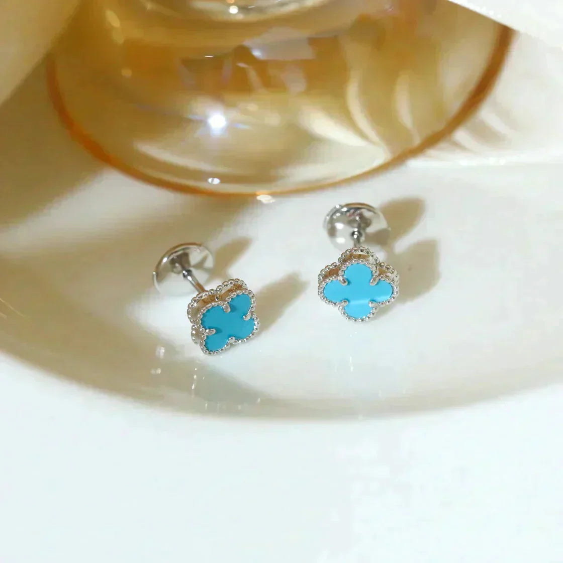 [：Polaidi Jewelry]クローバー ミニターコイズ シルバースタッドピアス