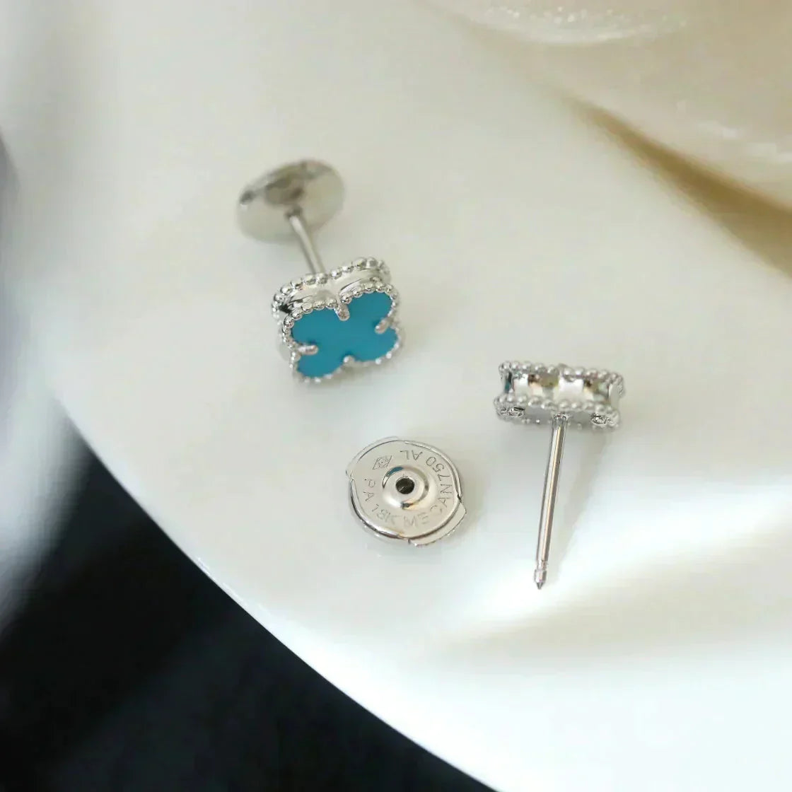 [Polaidi Jewelry]CLOVER MINI 9.5MM ONYX STUD EARRINGS SILVER