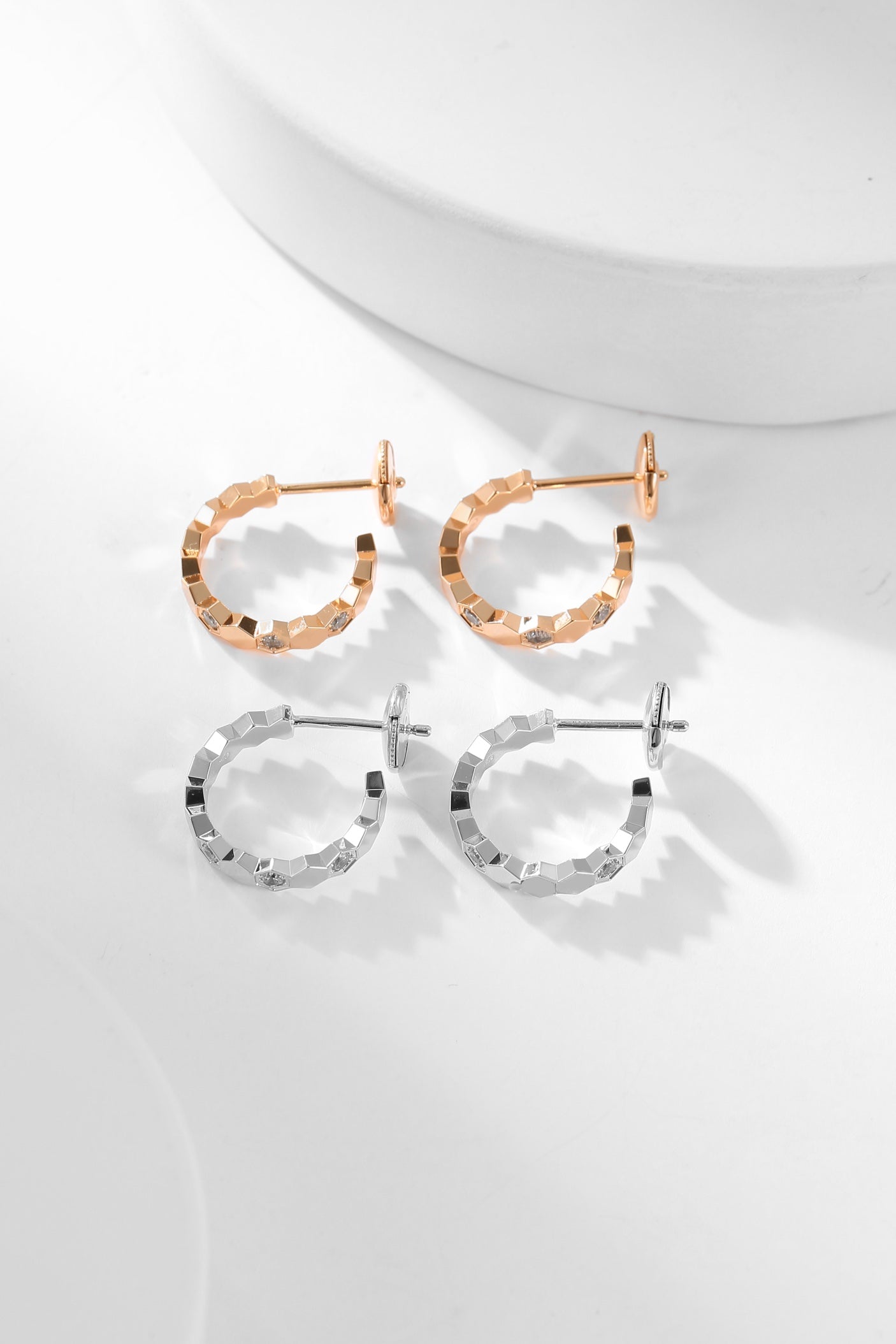 [：Polaidi Jewelry]BEE LOVE DIAMOND HOOP EARRINGS