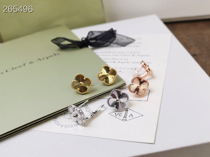 [Polaidi Jewelry]CLOVER MEDIUM STUD EARRINGS