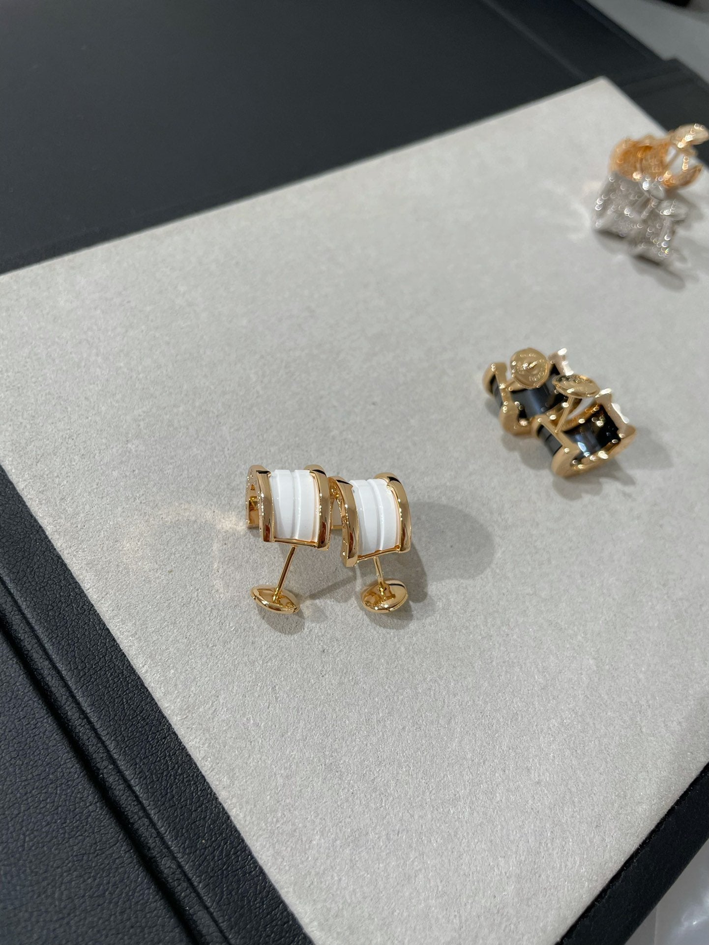[：Polaidi]ZERO 1 PINK GOLD CERAMIC EARRINGS