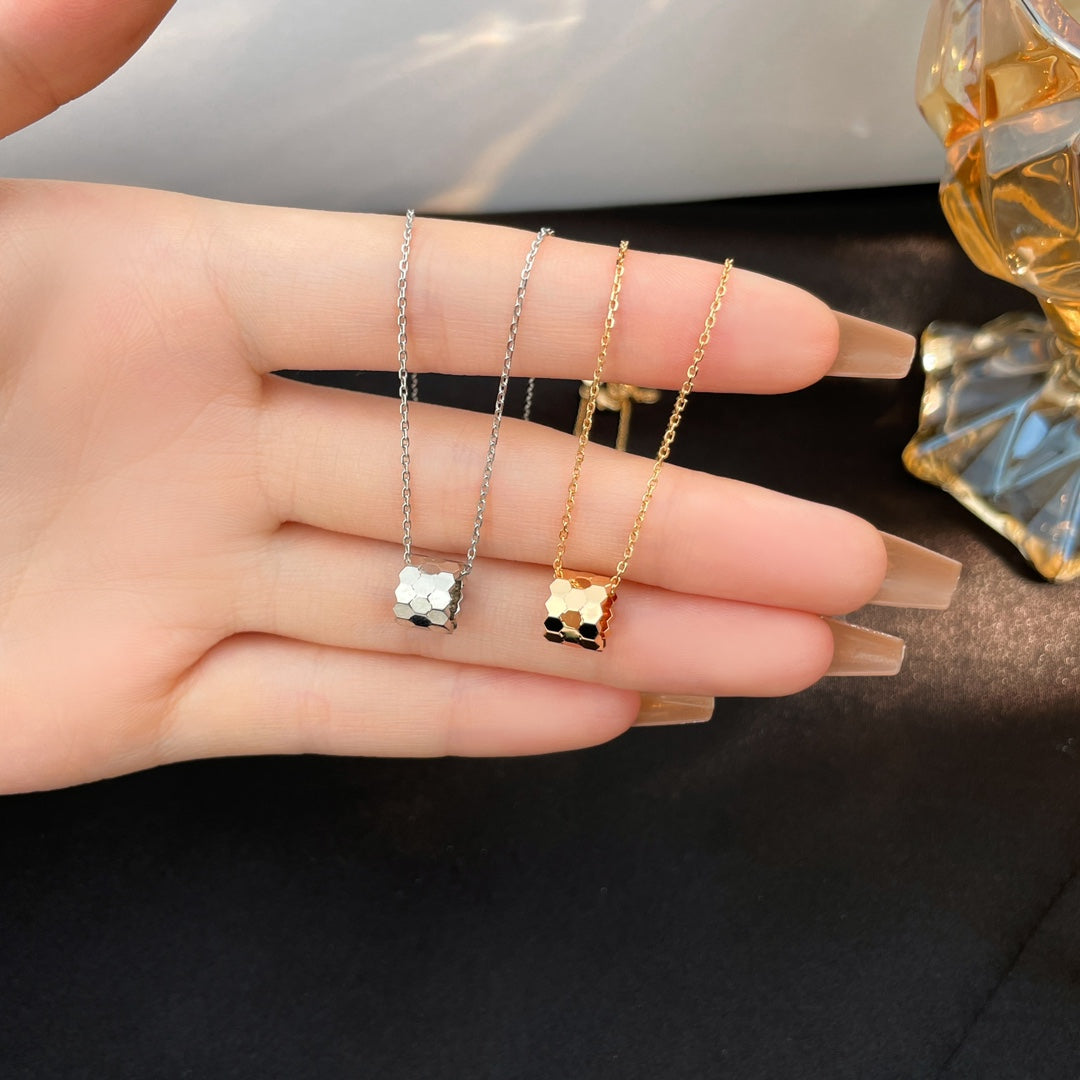 [Polaidi Jewelry]BEE MINI NECKLACE