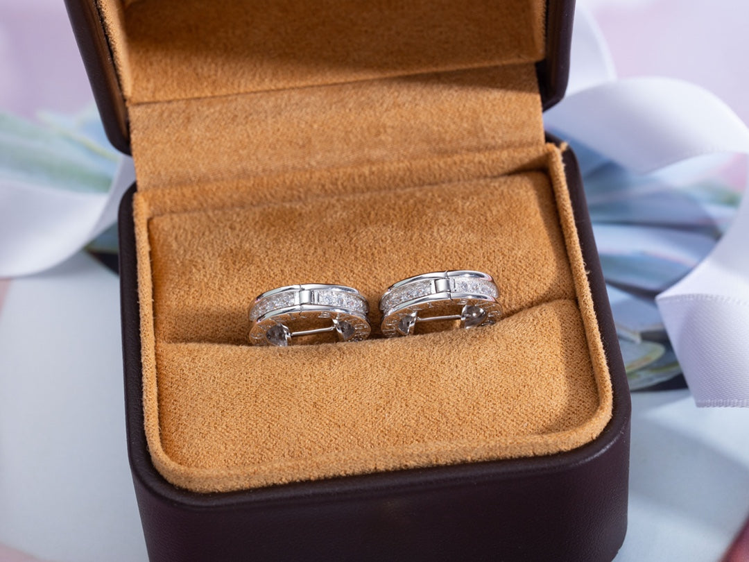 [：Polaidi]ZERO 1 MINI SILVER DIAMOND EARRINGS