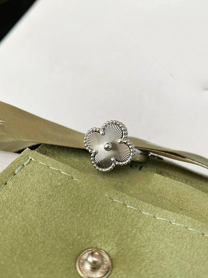 [：Polaidi Jewelry]クローバー シルバーリング