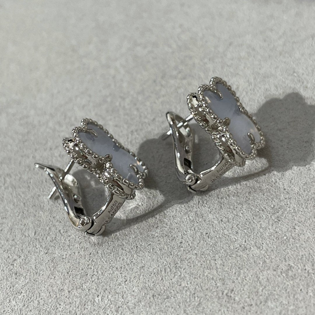 [Polaidi Jewelry]CLOVER CHALCEDONY SILVER STUD EARRINGS