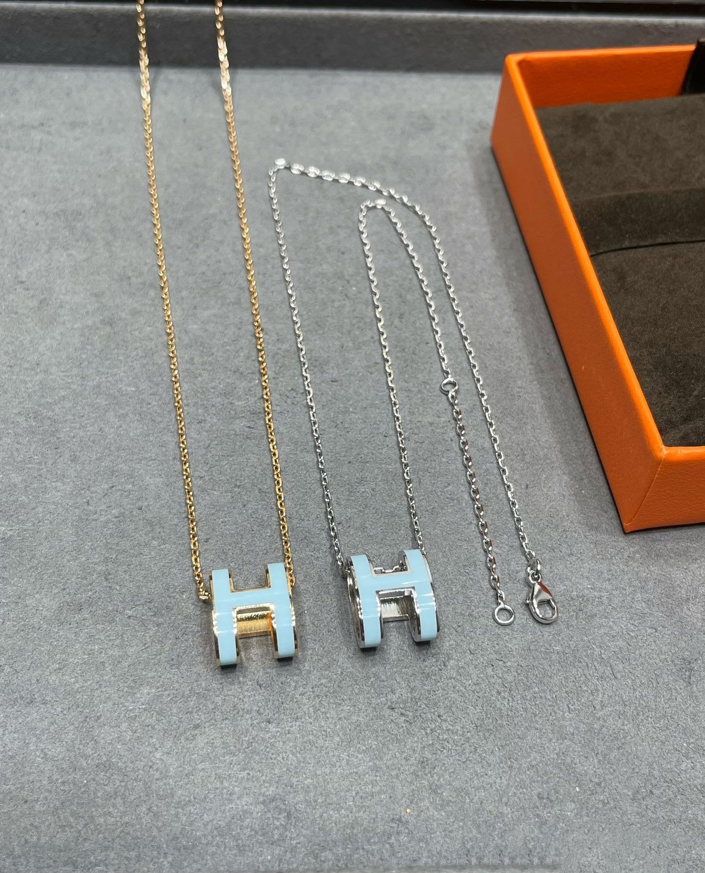 [Polaidi Jewelry]POP H SKY BLUE NECKLACE