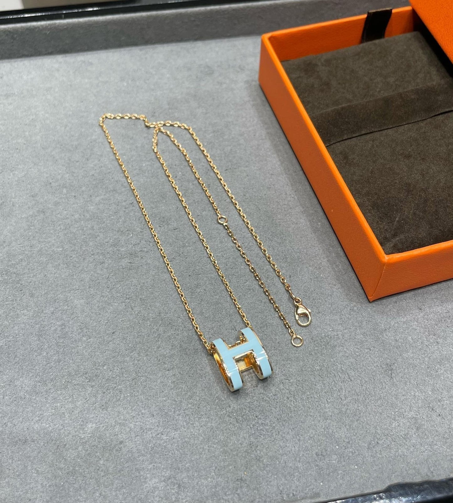 [：Polaidi Jewelry]POP H SKY BLUE NECKLACE