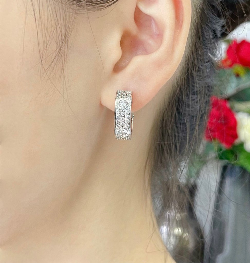 [Polaidi Jewelry]LOVE 5.5MM DIAMOND PAVED EARRINGS